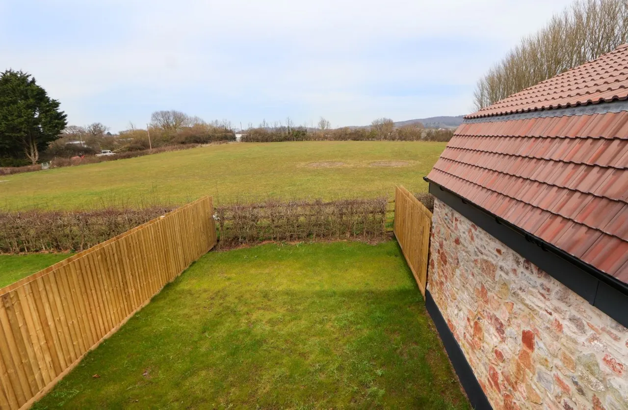 Somerset Court, Brinsea, BS49, photo 2