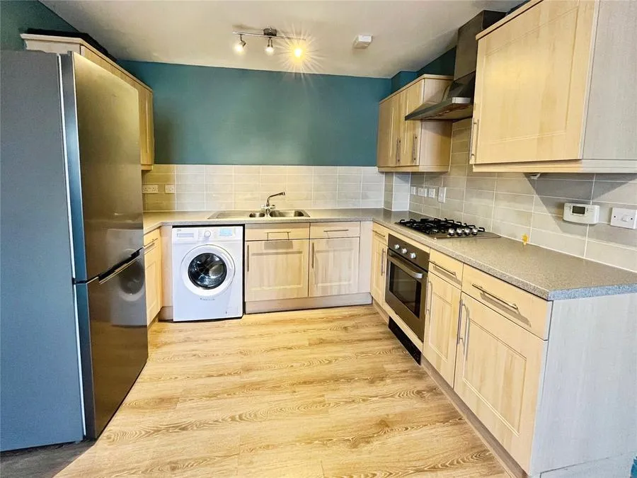 Arnell Crescent, Redhouse, SN25, photo 4