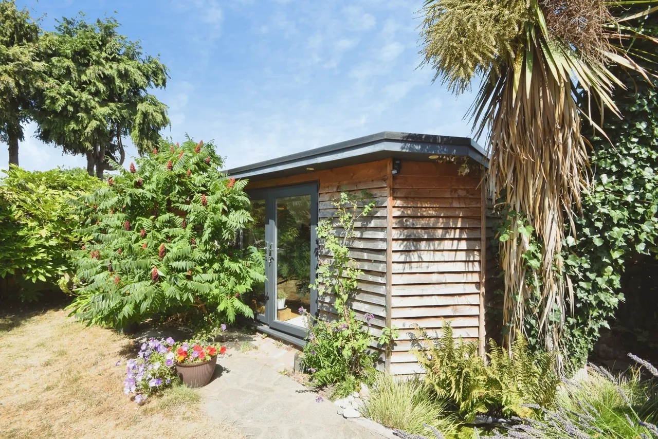 Sutton Court Drive, Rochford, Essex, SS4, photo 22