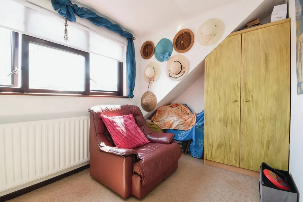 Sutton Court Drive, Rochford, Essex, SS4, photo 16