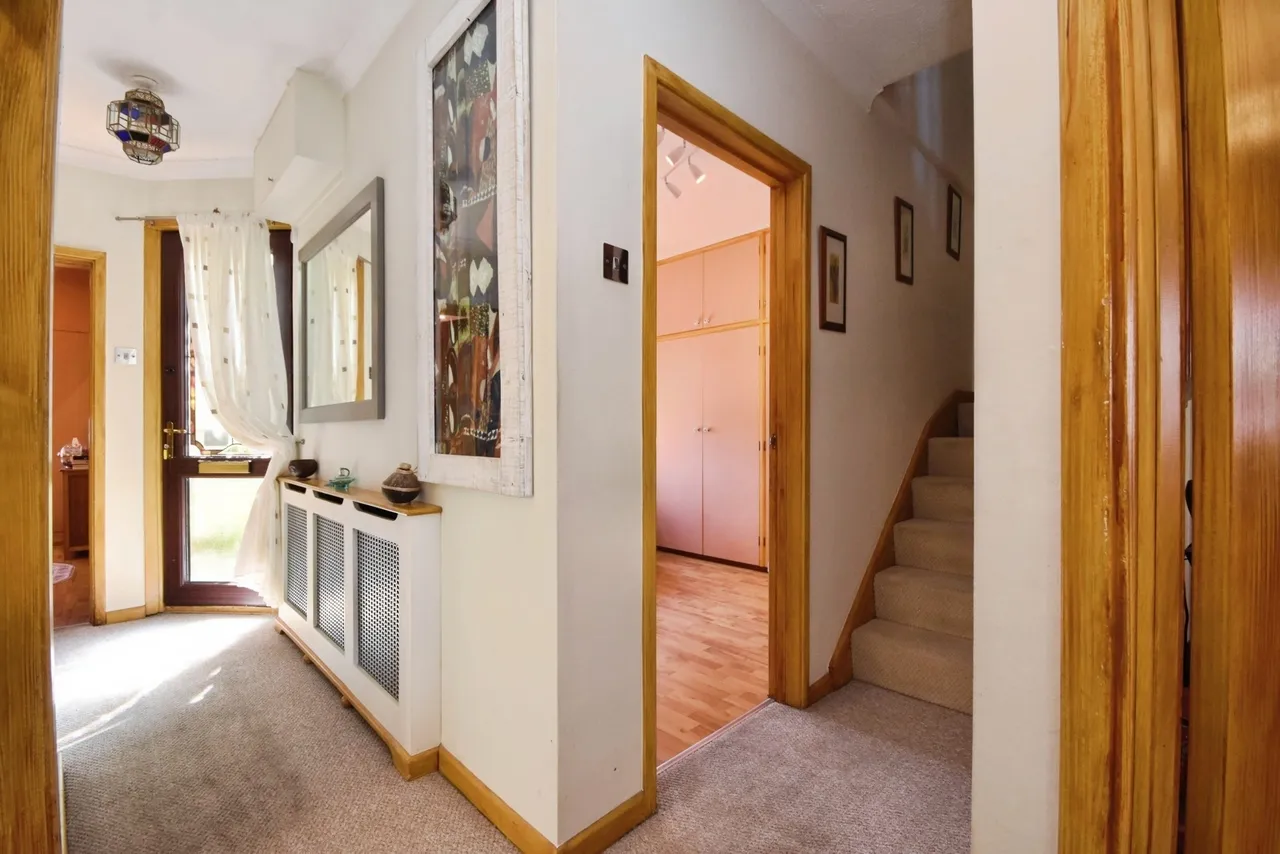Sutton Court Drive, Rochford, Essex, SS4, photo 9
