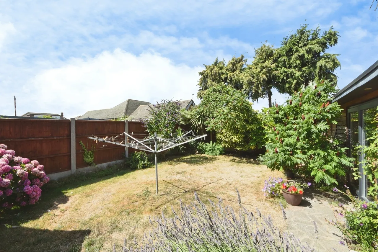 Sutton Court Drive, Rochford, Essex, SS4, photo 21