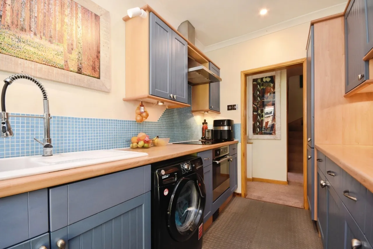 Sutton Court Drive, Rochford, Essex, SS4, photo 4