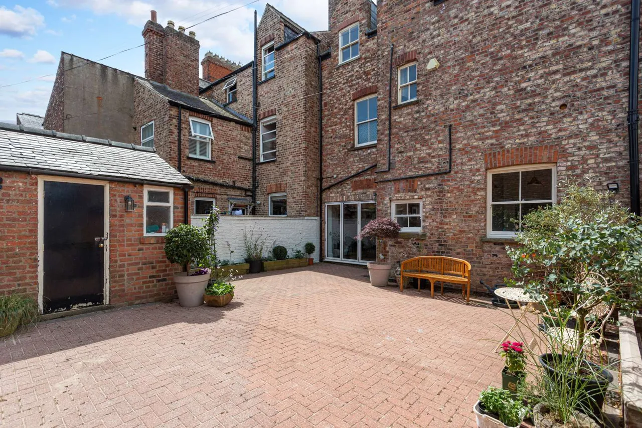 Clifton, York, YO30, photo 13