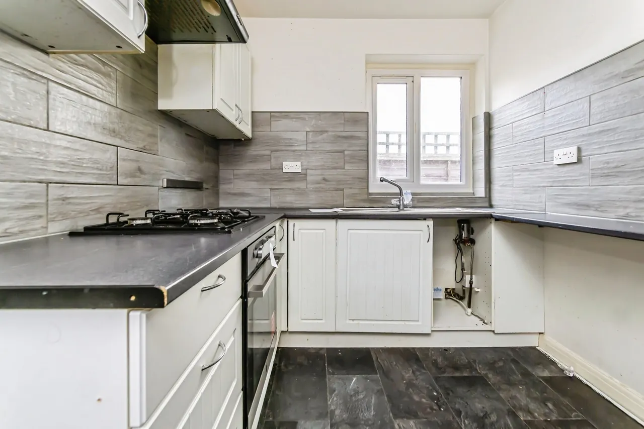 Milner Road, Caterham, Surrey, CR3, photo 3