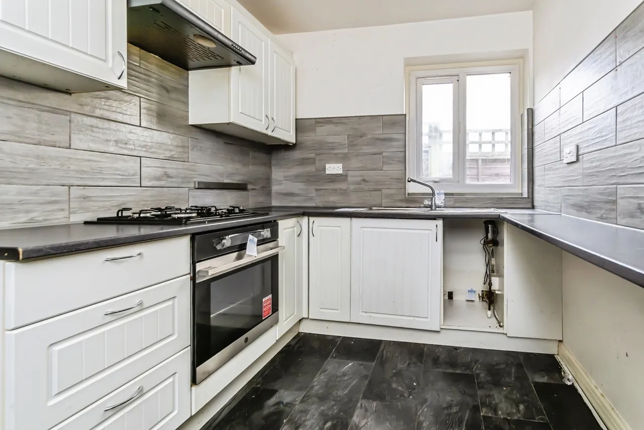 Milner Road, Caterham, Surrey, CR3, photo 8