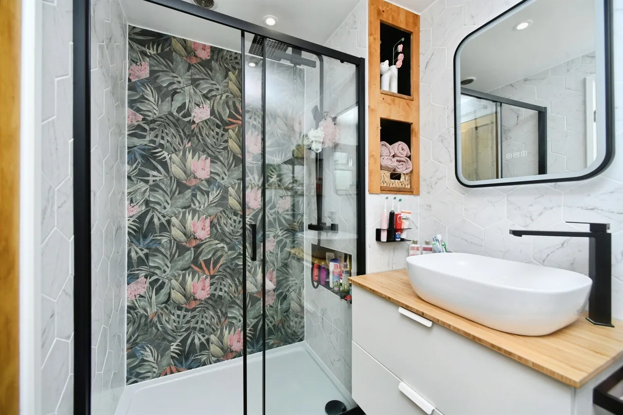 Whitehawk Road, Brighton, BN2, photo 12