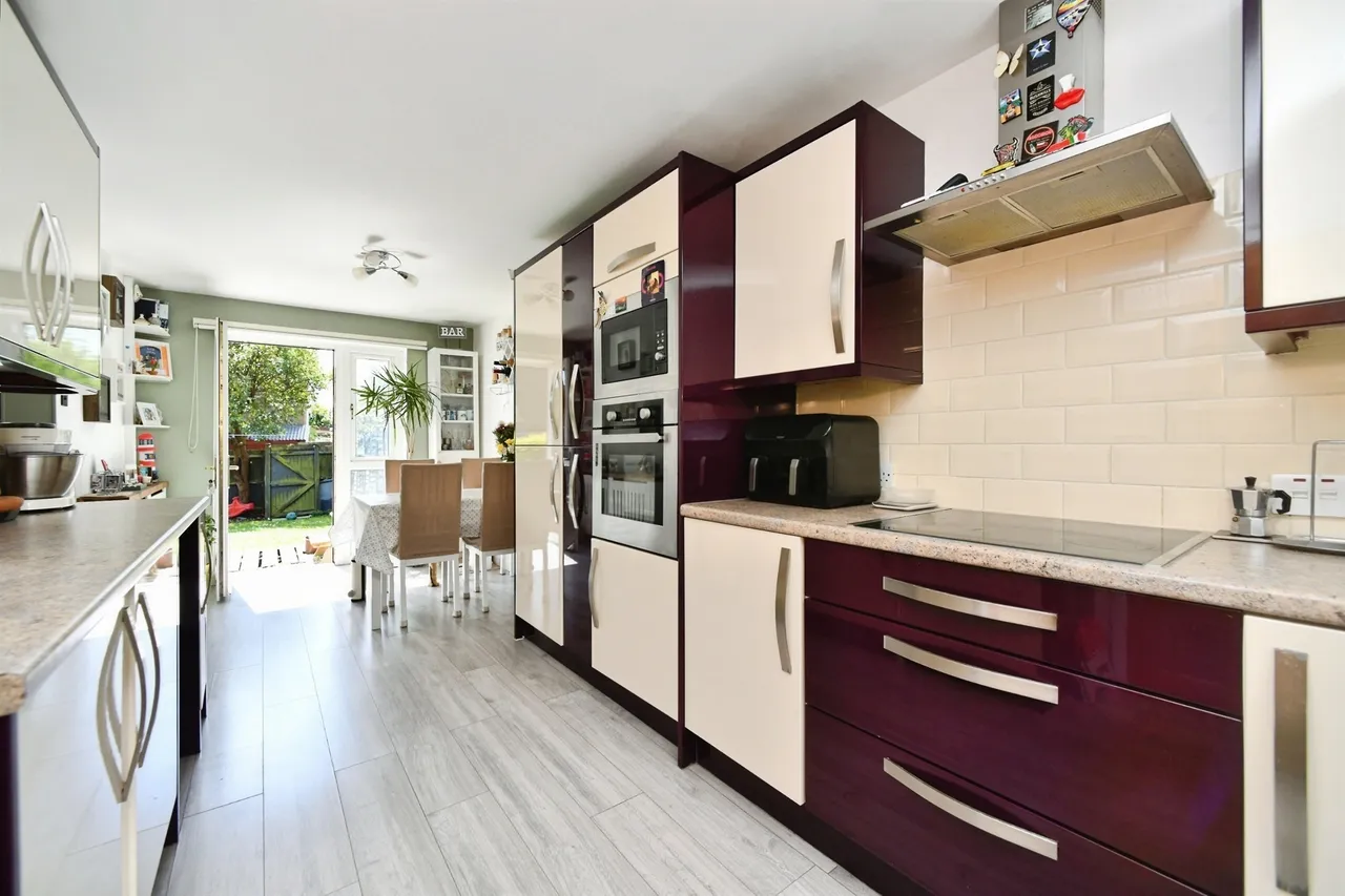 Whitehawk Road, Brighton, BN2, photo 6