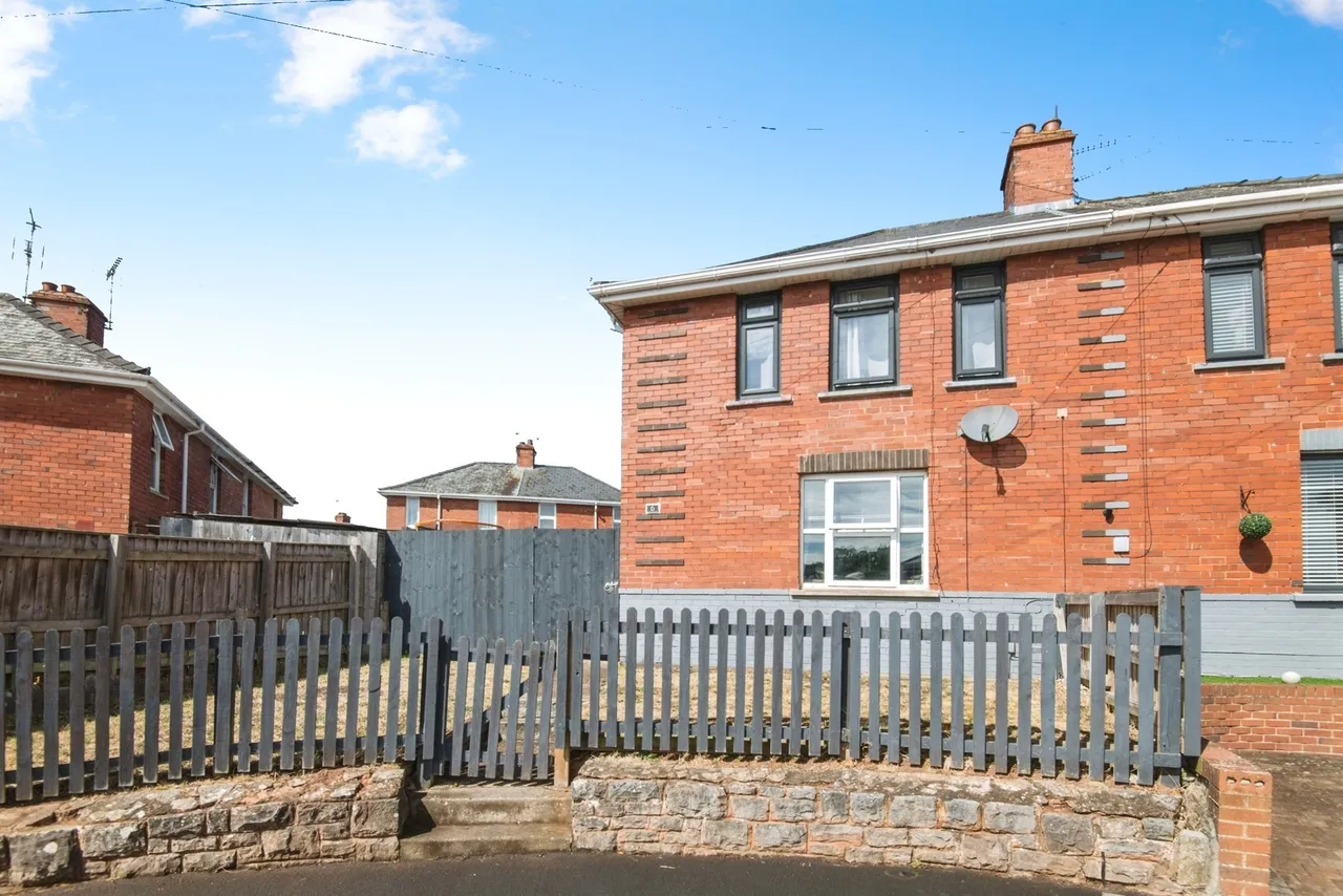 3 bed house for sale — Woodwater Lane, Exeter
