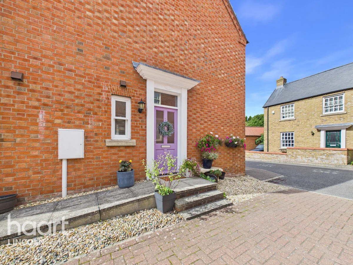2 bed house for sale, Tiggers Orchard, Market Rasen, LN8
