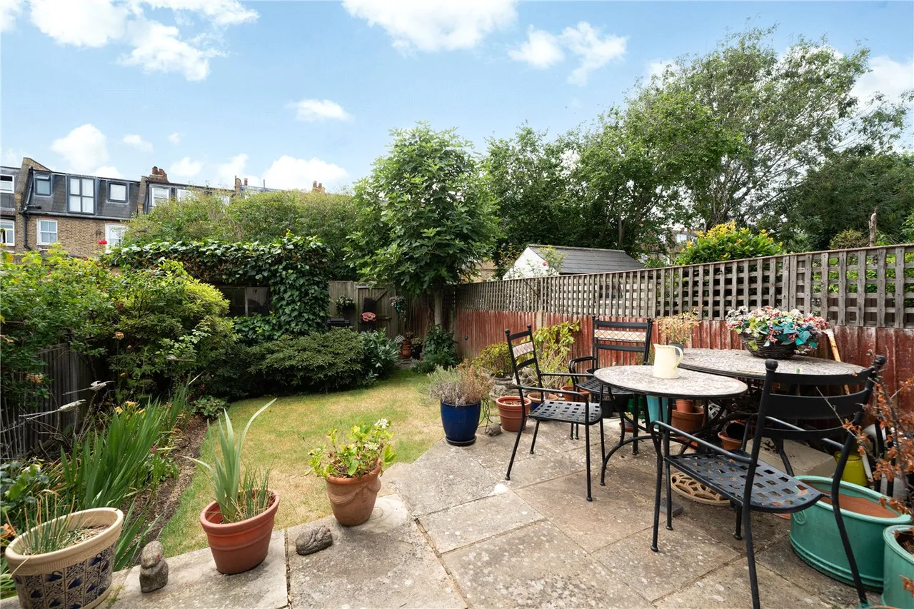 Granville Road, London, SW18, photo 6