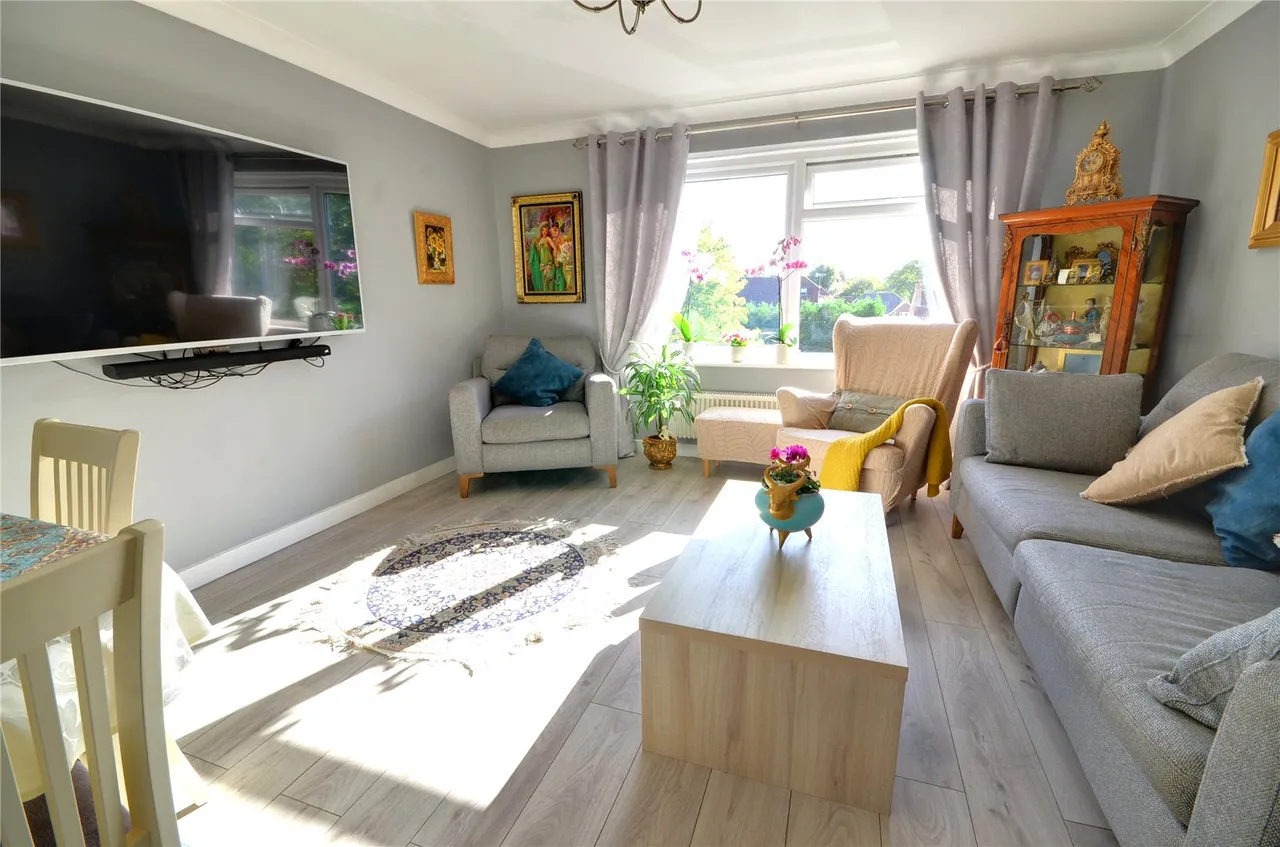 London Road, East Grinstead, RH19, photo 9