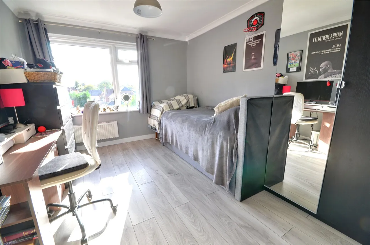 London Road, East Grinstead, RH19, photo 6