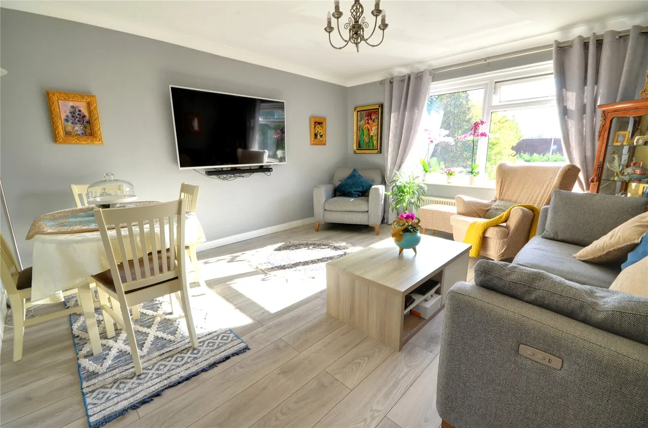 London Road, East Grinstead, RH19, photo 2