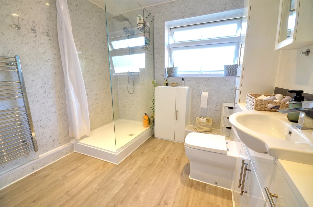 London Road, East Grinstead, RH19, photo 5