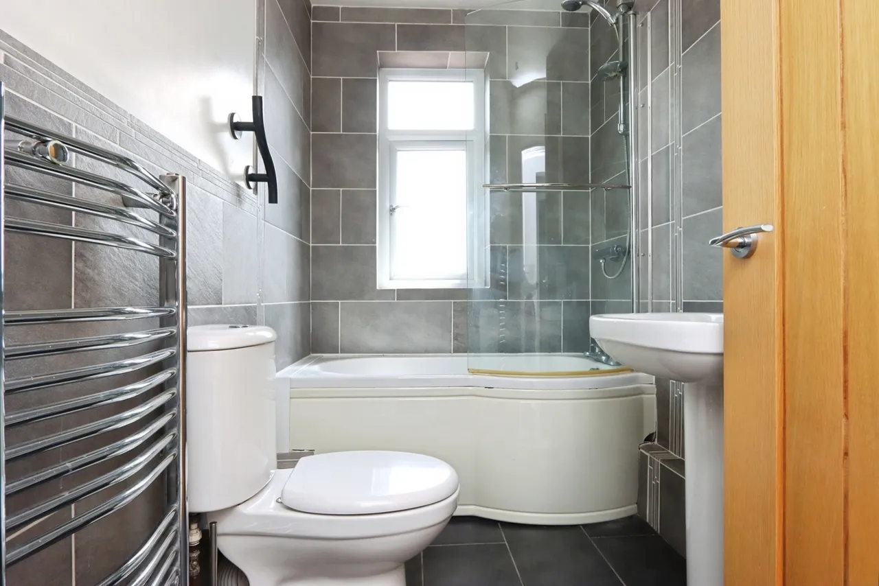 Reresby Road, Whiston, Rotherham, South Yorkshire, S60, photo 17