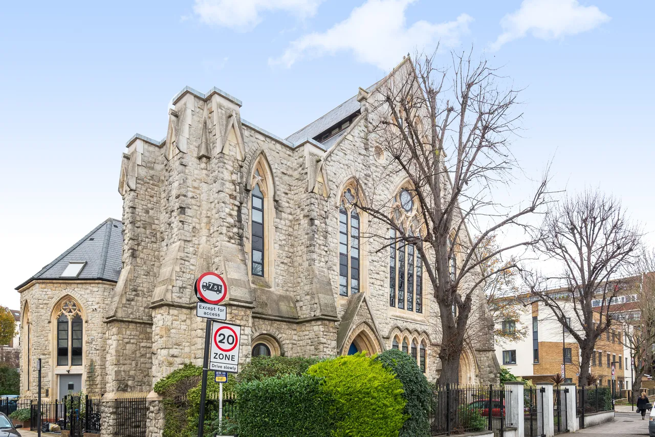 2 bed flat to rent, London, N19