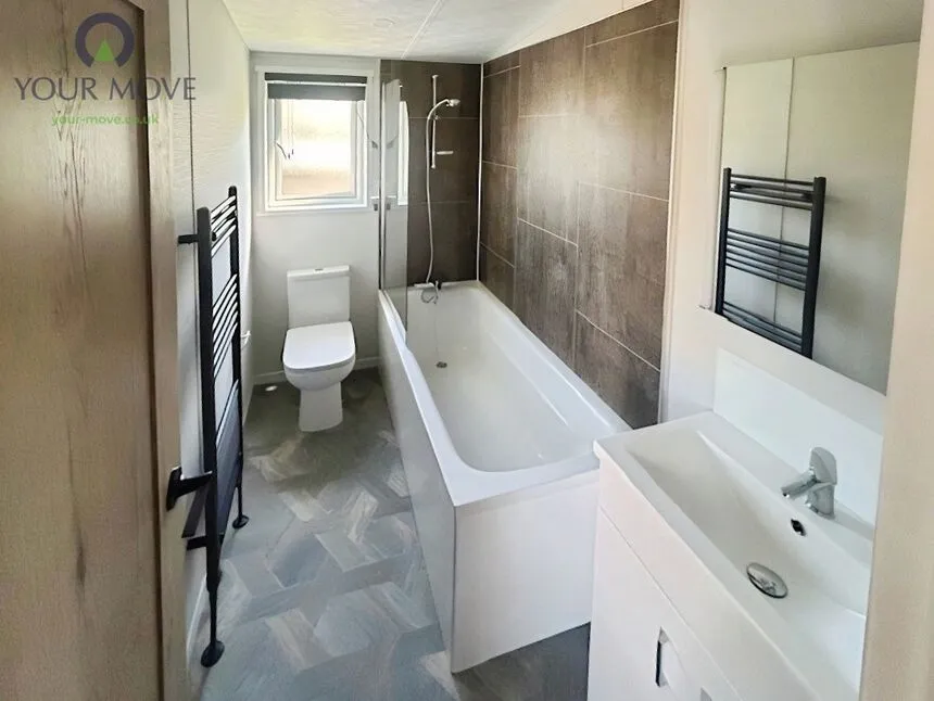 Plot 17, BD21, photo 2
