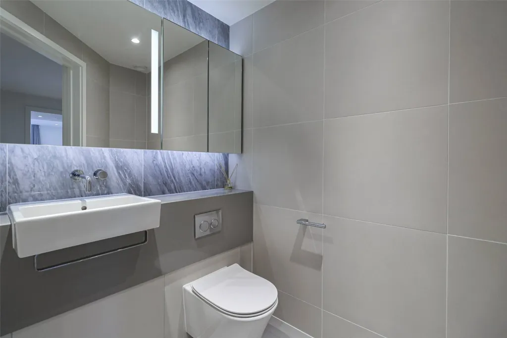 Marsh Wall, South Quay, E14, photo 23