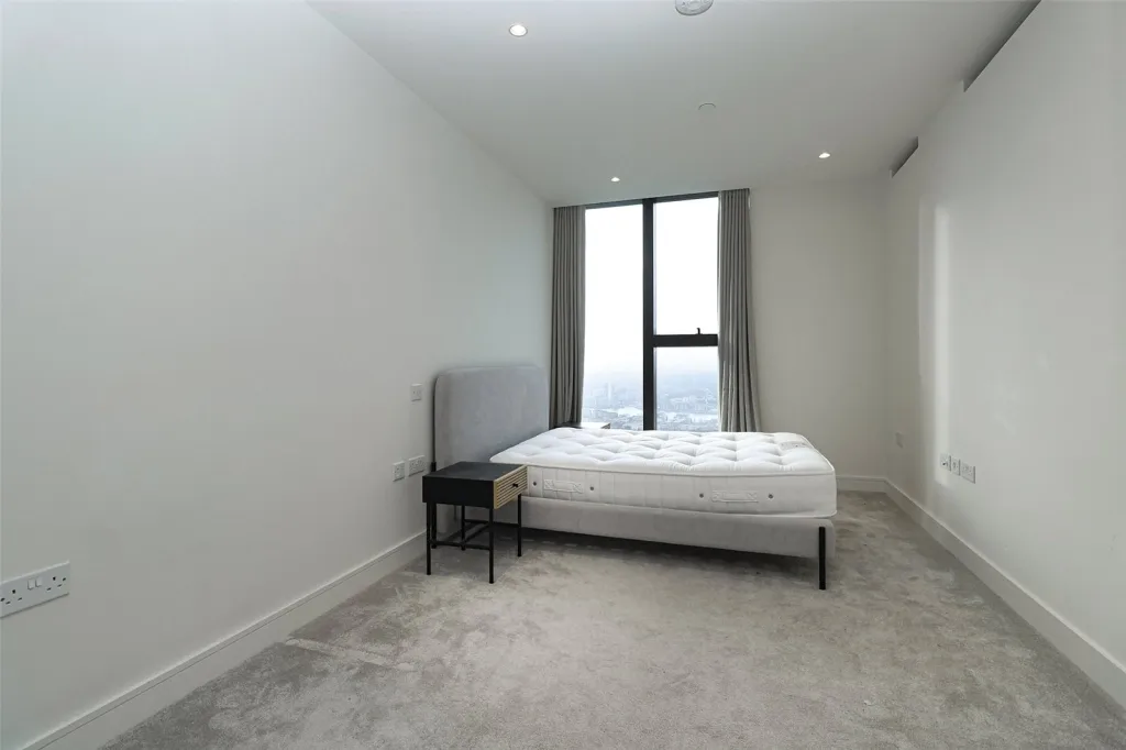 Marsh Wall, South Quay, E14, photo 18