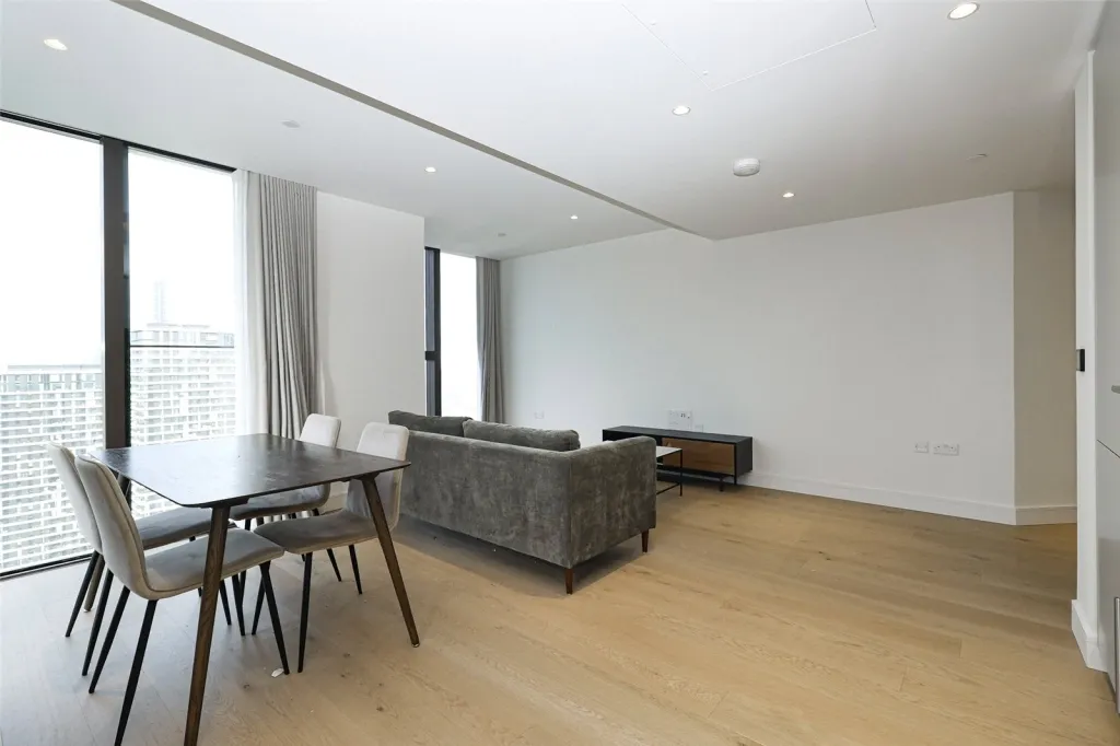 Marsh Wall, South Quay, E14, photo 12