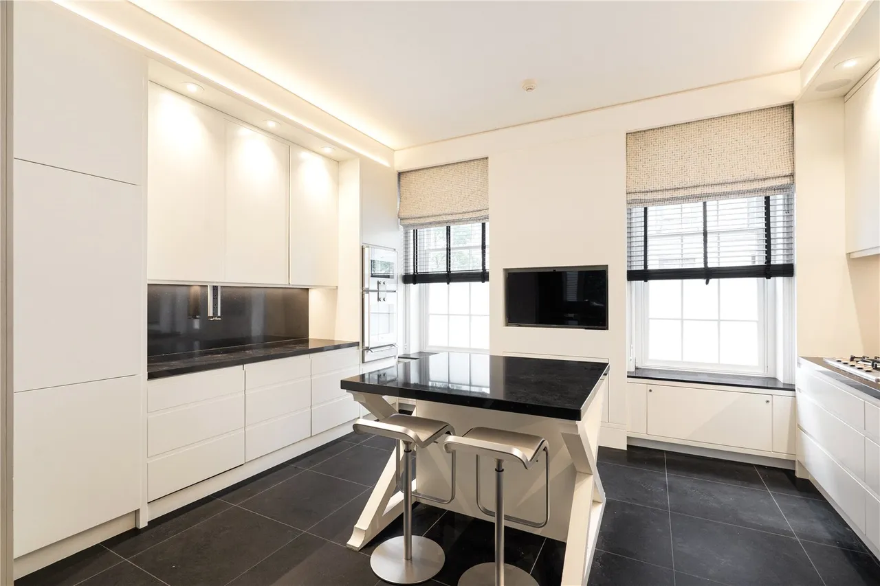 Weymouth Street, Marylebone, London, W1W 6DD, photo 5