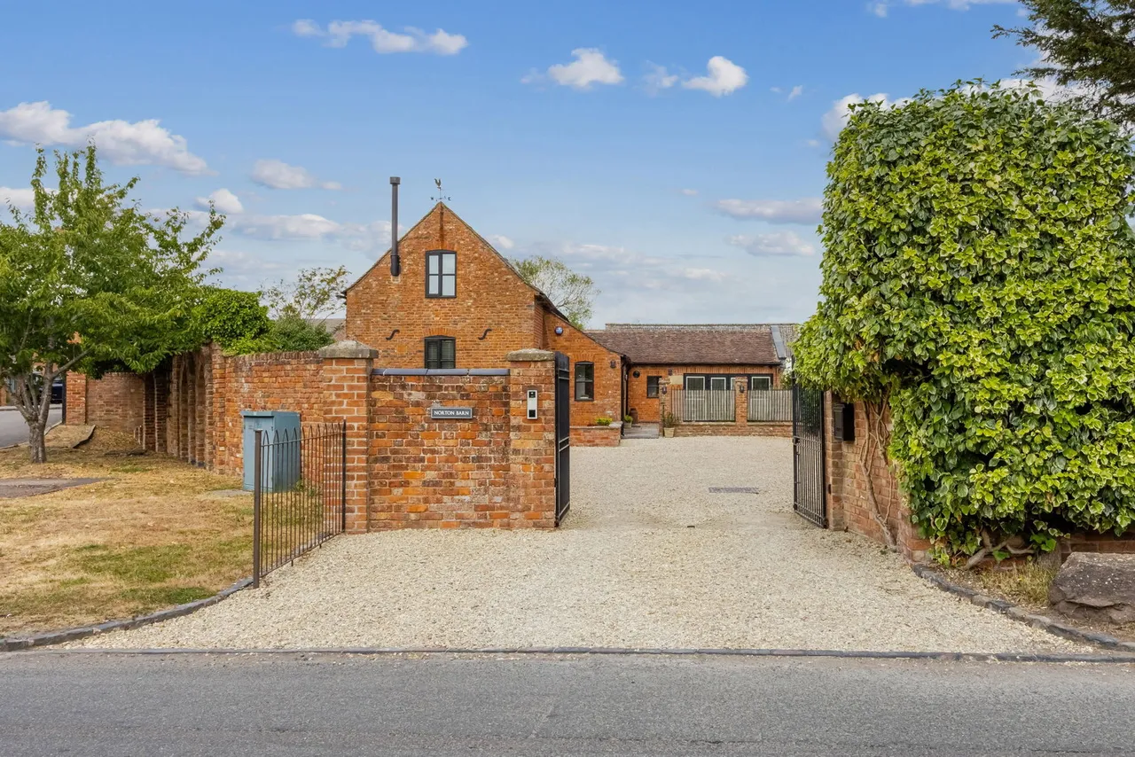 Wainlode Lane, Norton, GL2, photo 4