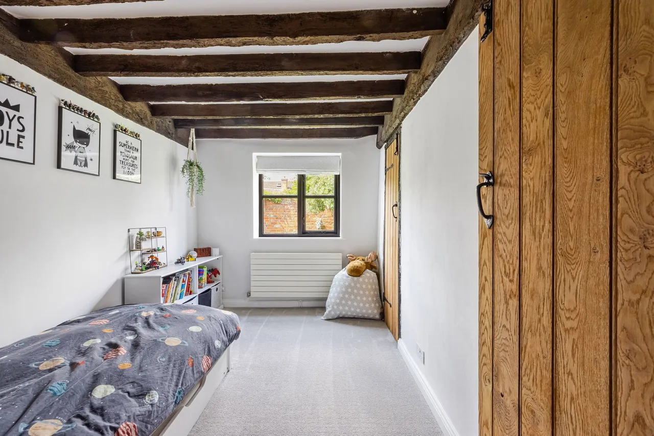 Wainlode Lane, Norton, GL2, photo 16