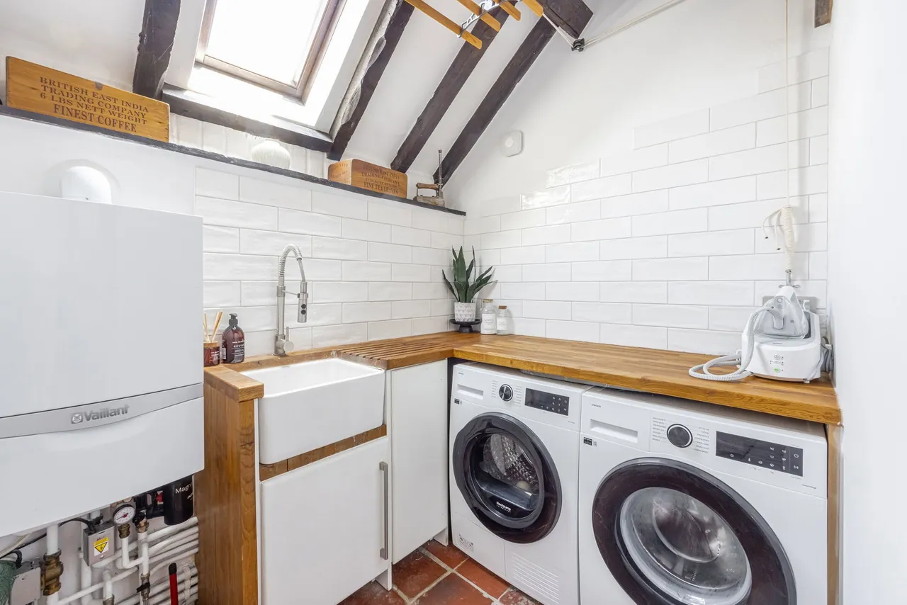 Wainlode Lane, Norton, GL2, photo 18