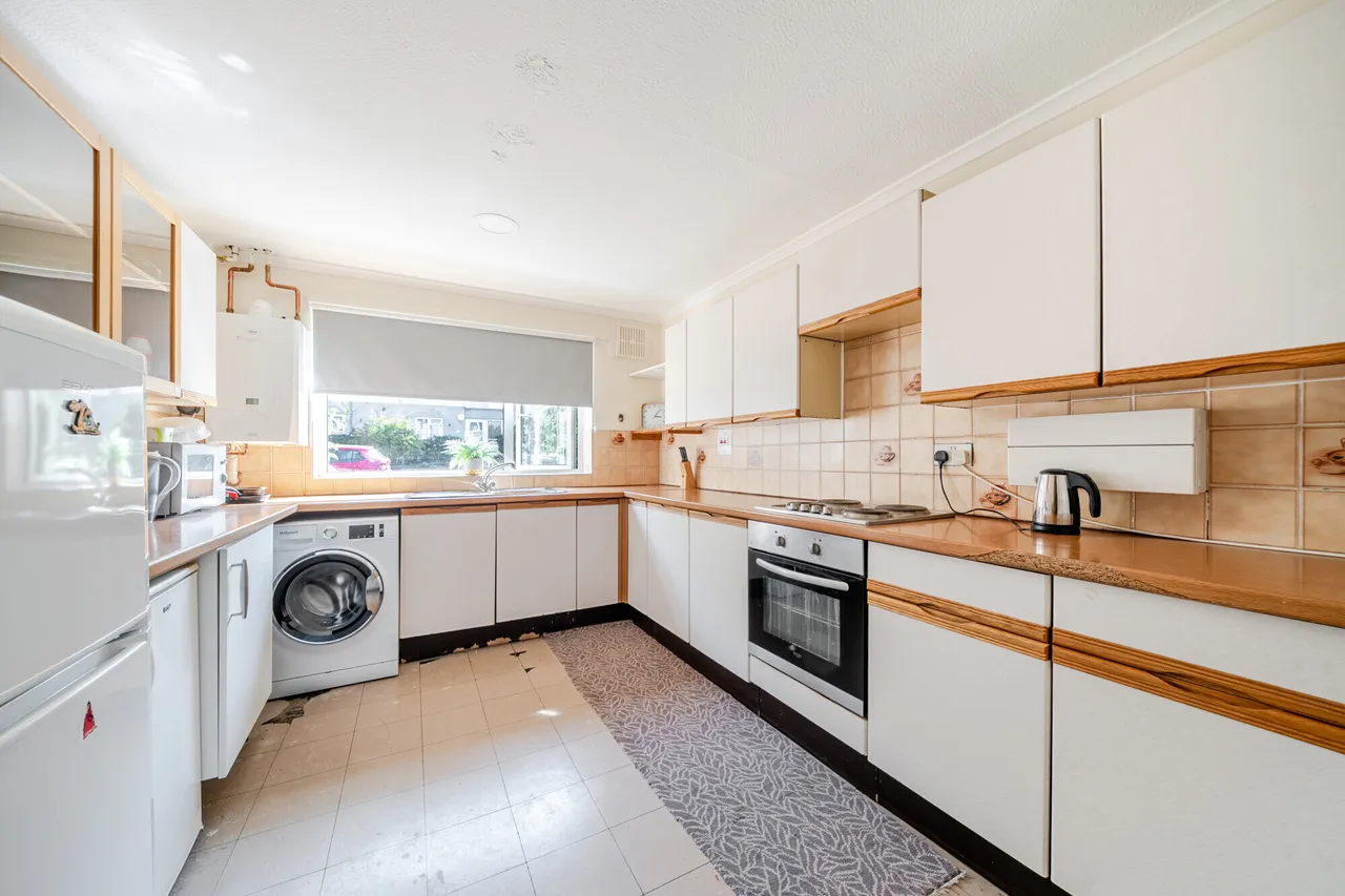 Manor Fields, Liphook, GU30, photo 4