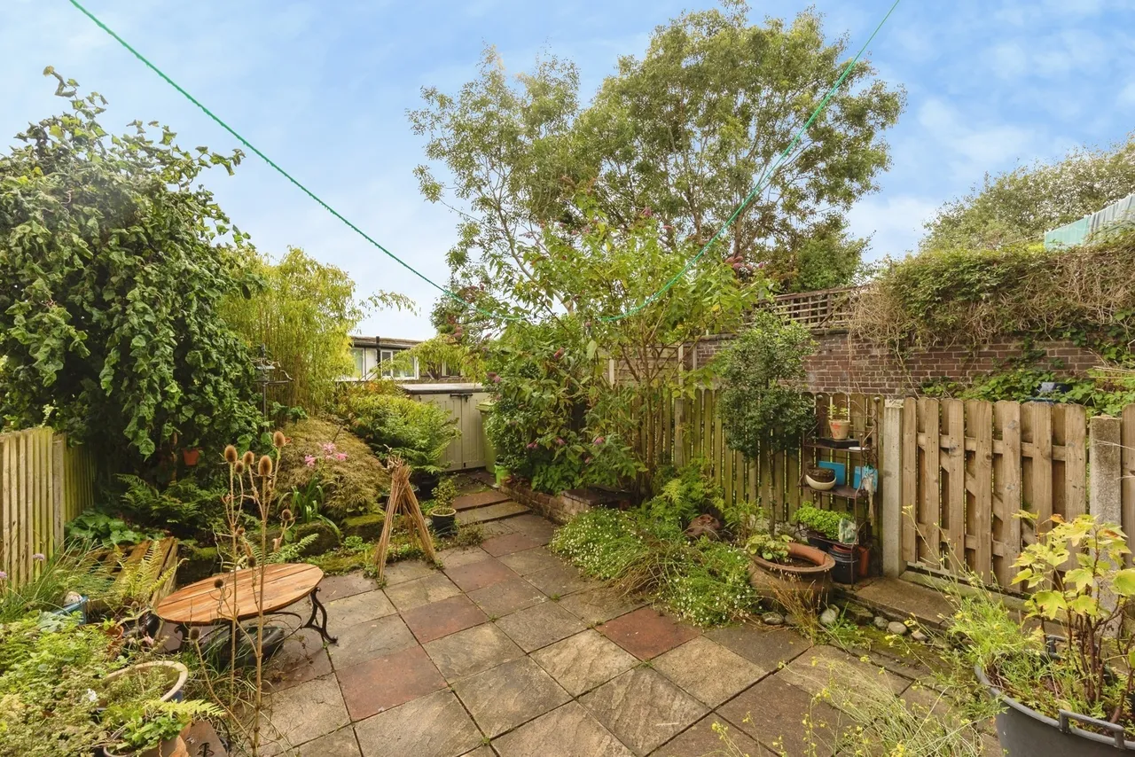 Woodend Street, OLDHAM, Lancashire, OL4, photo 19