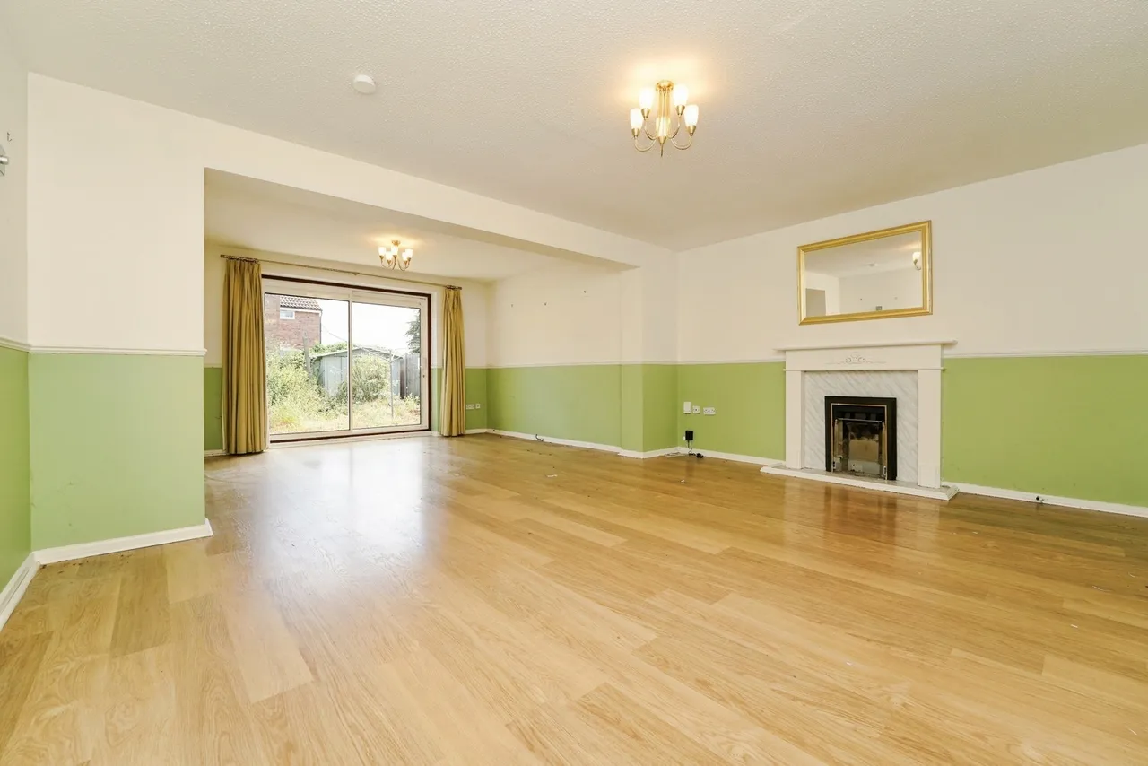 Druids Oak, Quedgeley, Gloucester, Gloucestershire, GL2, photo 4