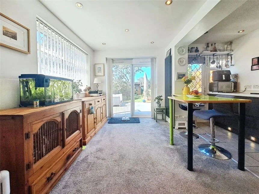 Sea View Road, Cliffsend, Kent, CT12, photo 5