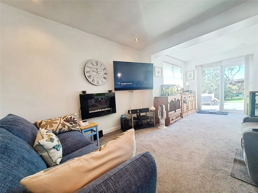 Sea View Road, Cliffsend, Kent, CT12, photo 9