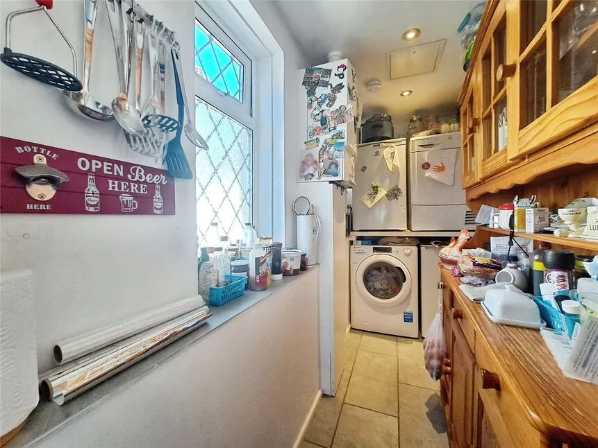 Sea View Road, Cliffsend, Kent, CT12, photo 10