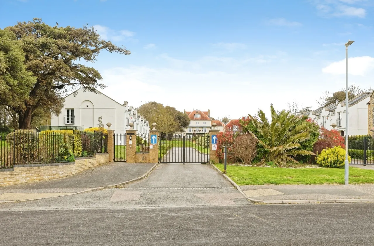 Victoria Row, Ramsgate, CT11, photo 15