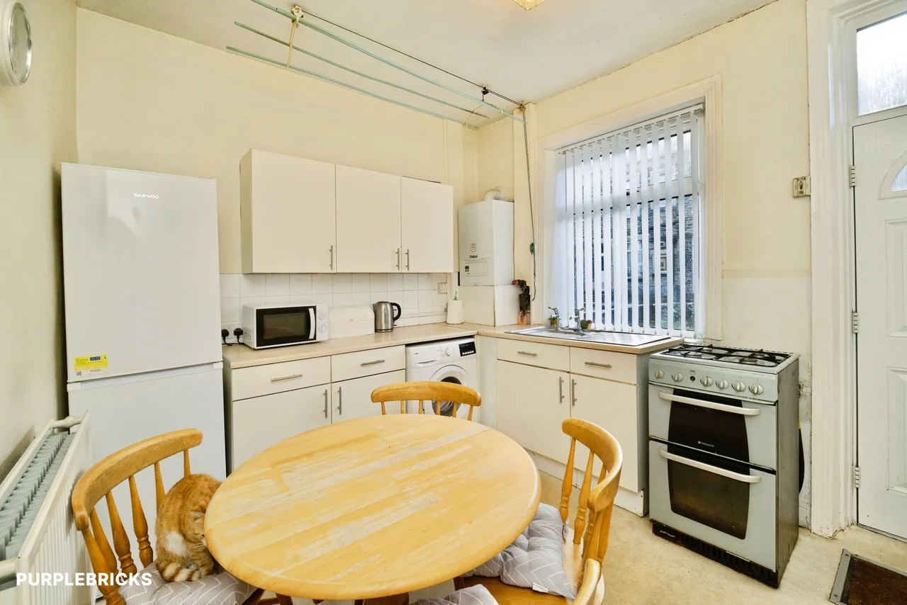 Peterborough Terrace, Bradford, BD2, photo 10