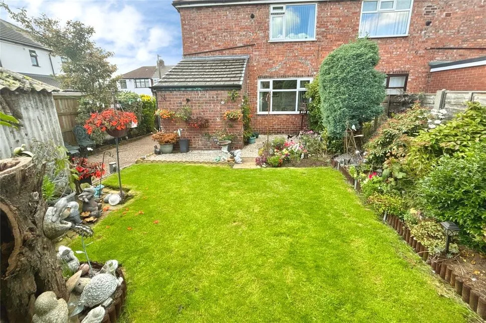 Fernlea Crescent, Swinton, M27, photo 13
