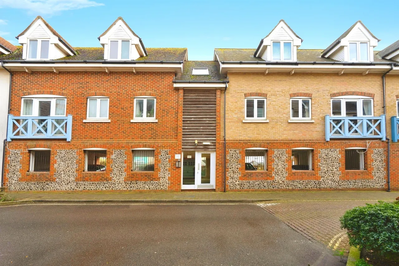 2 bed flat for sale — Ropetackle, Shoreham-By-Sea