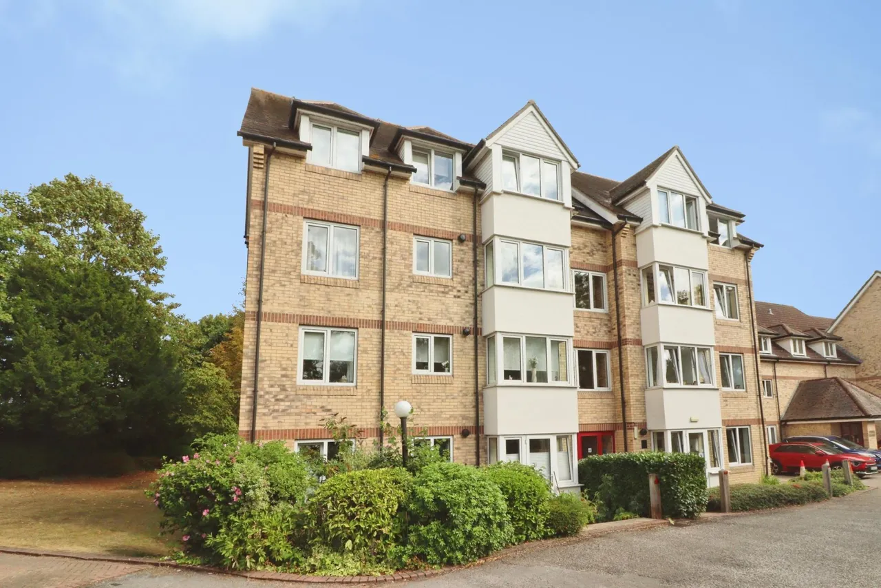 2 bed flat for sale, Foster Court, Witham, CM8