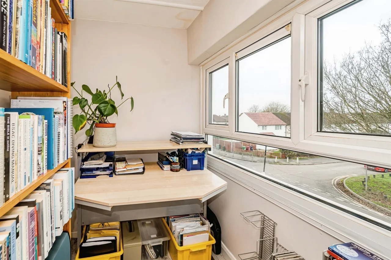 Derwent Drive, Slough, SL1, photo 10