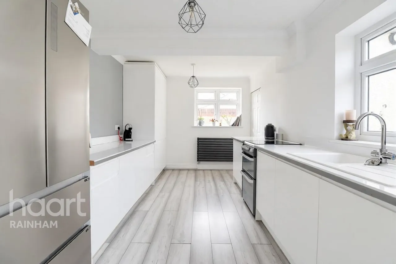 Parsonage Road, Rainham, RM13, photo 6