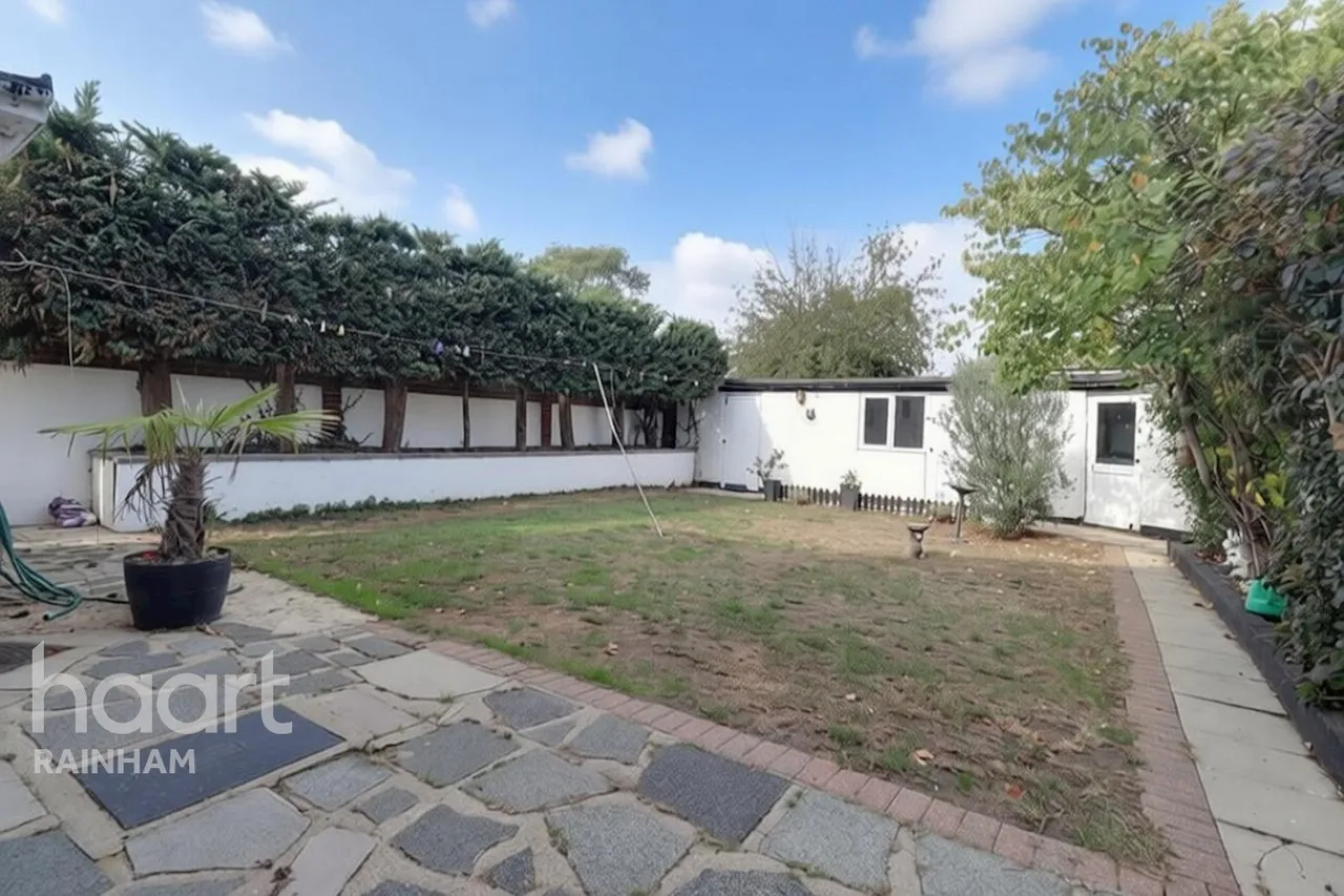 Parsonage Road, Rainham, RM13, photo 16