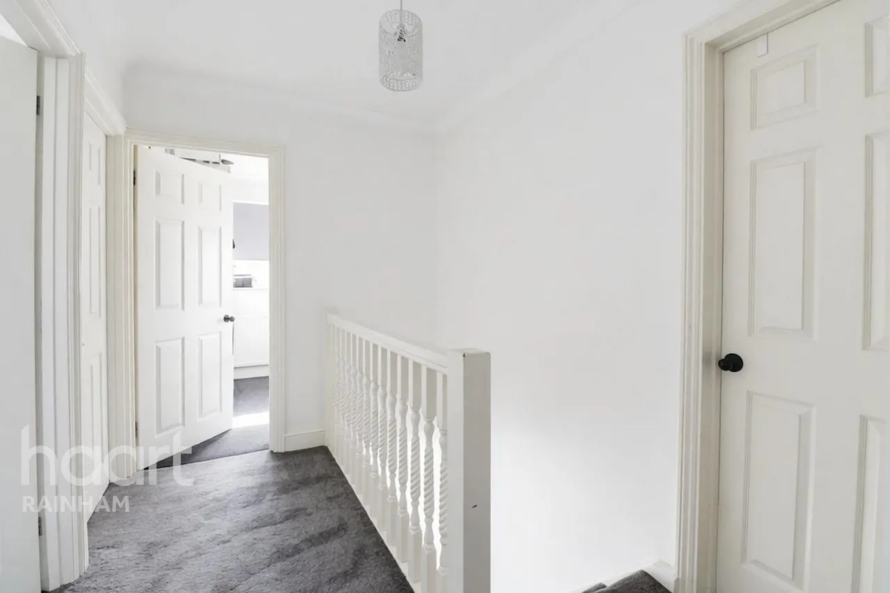 Parsonage Road, Rainham, RM13, photo 8
