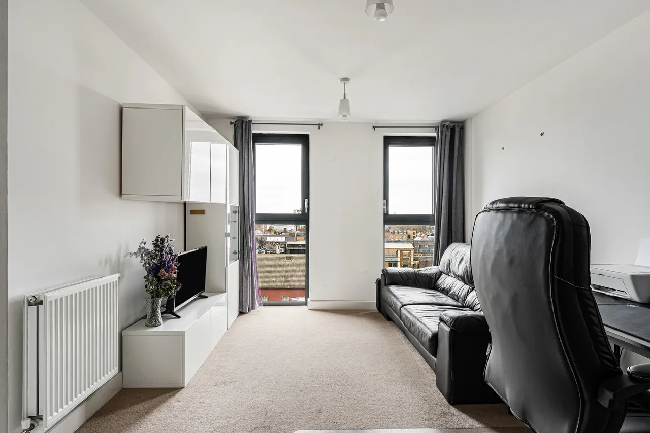 1 bed flat for sale, Dalston Square, London, E8
