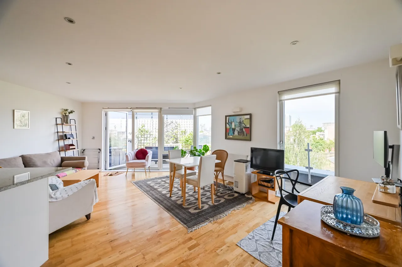 2 bed flat for sale, London, SE1