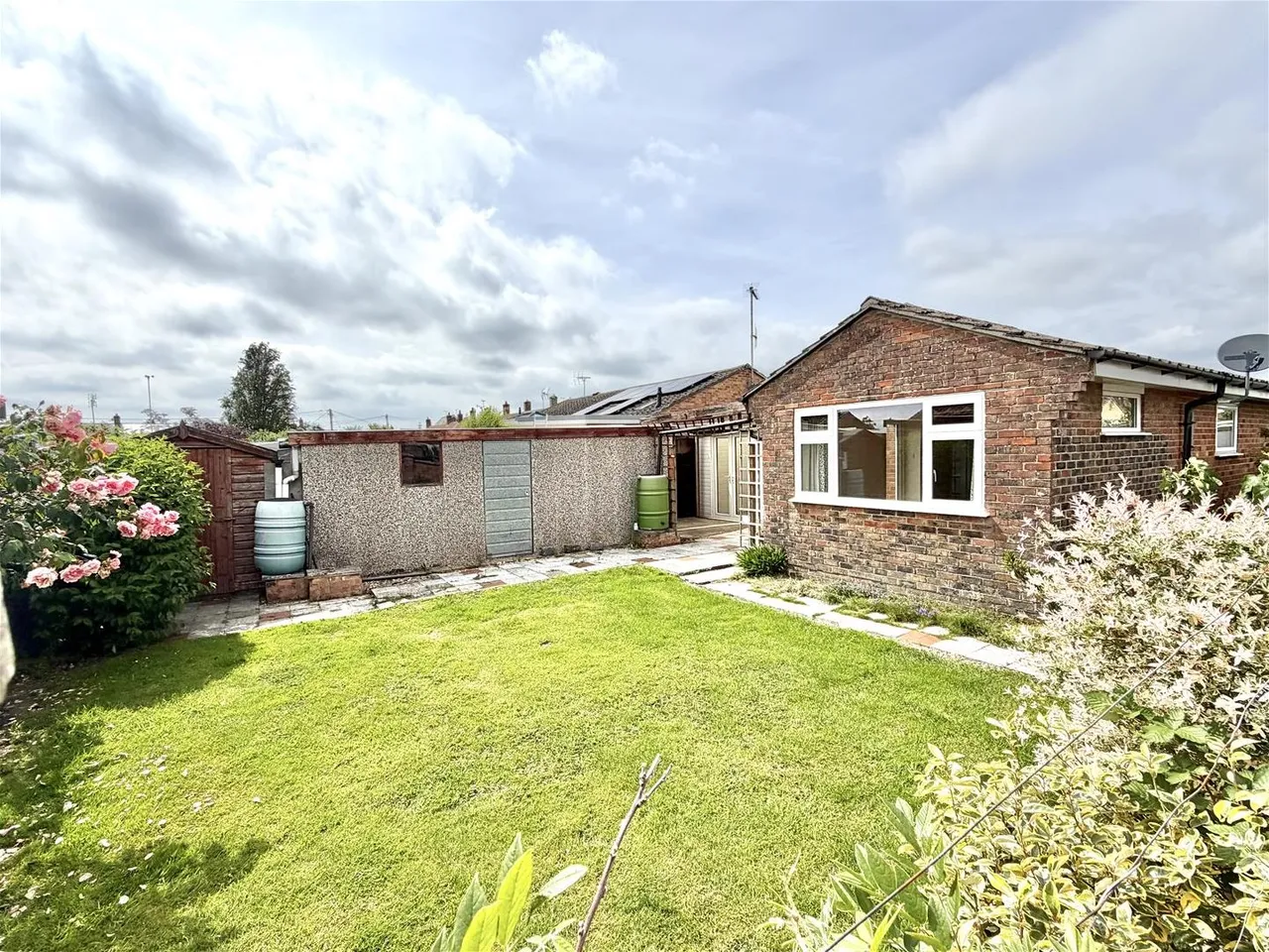 Avondale Gardens, Gillingham, Dorset SP8 4RW, photo 12