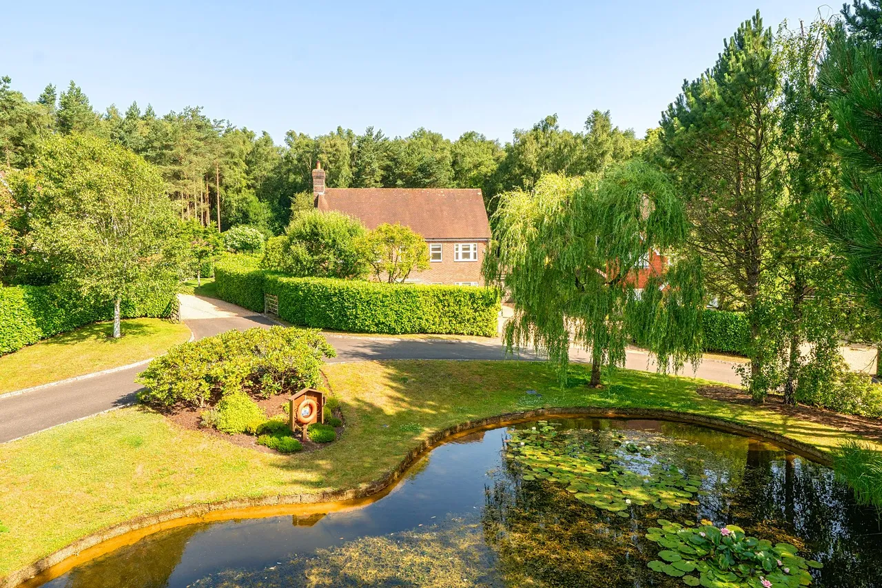 4 bed property for sale, Hurst Park, Midhurst, GU29