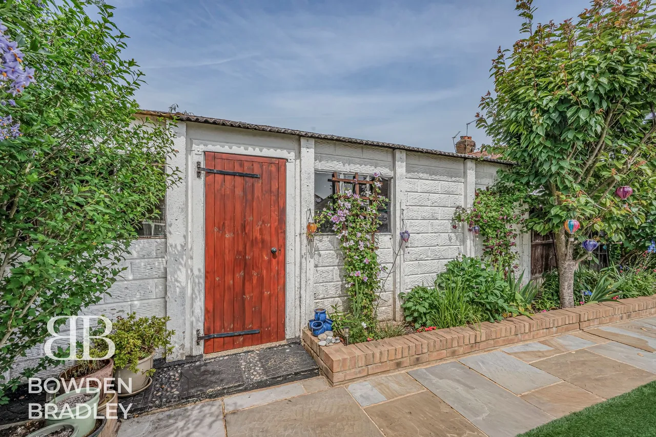 Kelston Road, Barkingside, IG6, photo 11