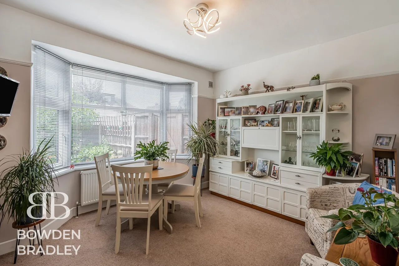 Kelston Road, Barkingside, IG6, photo 4